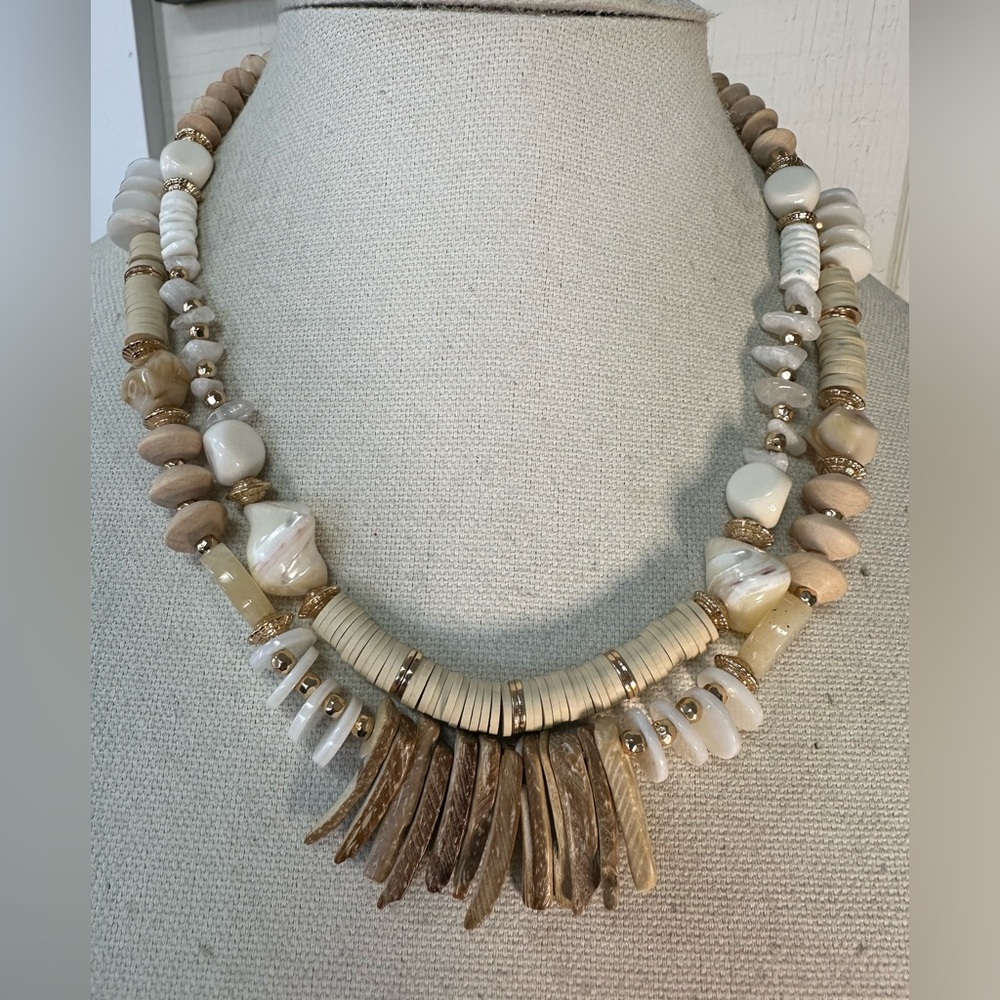 Neutral Beach Chic Double Strand Statement Neckla… - image 1